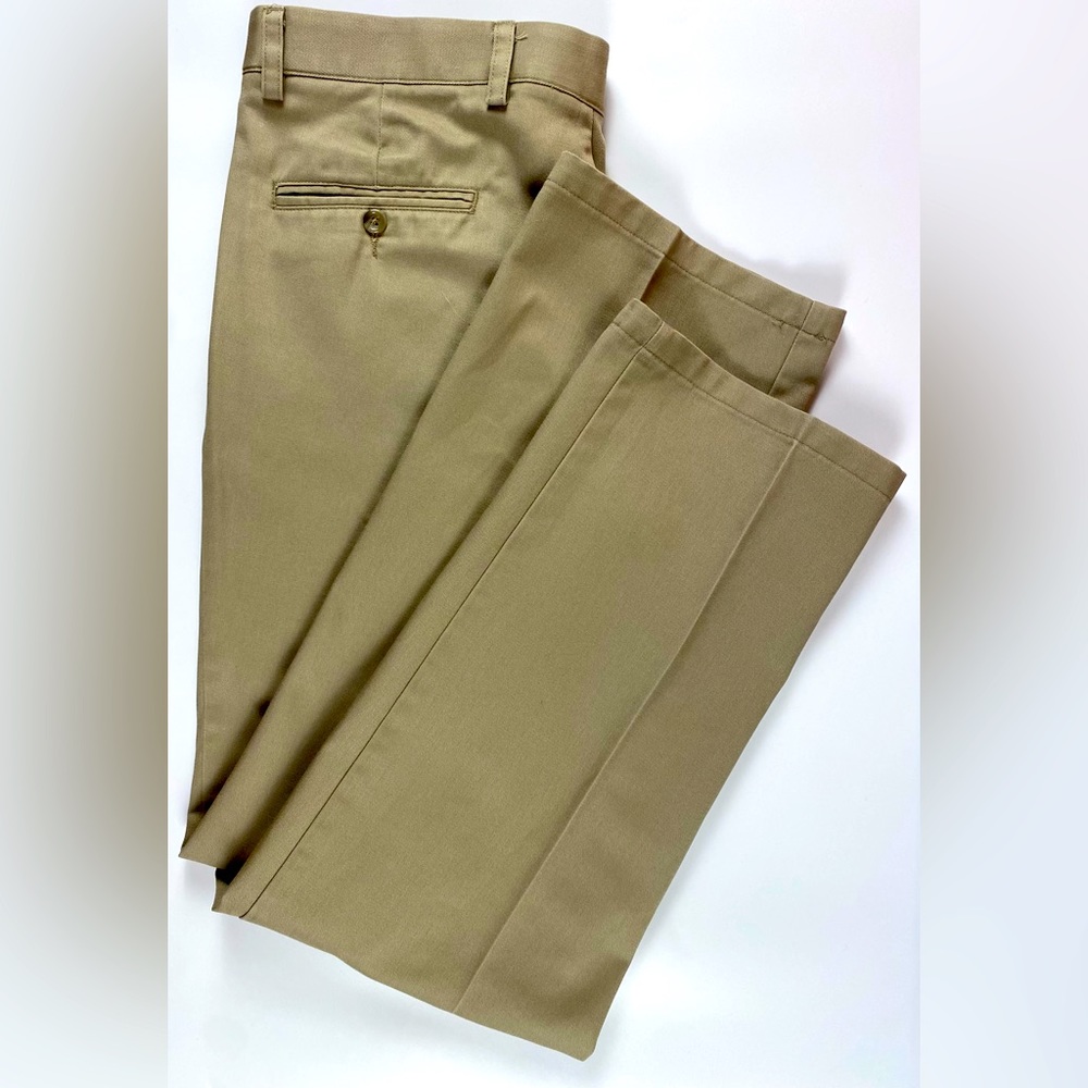 Dockers | 100% Cotton Tan Pleated Men’s Khakis | Size 36 X 32